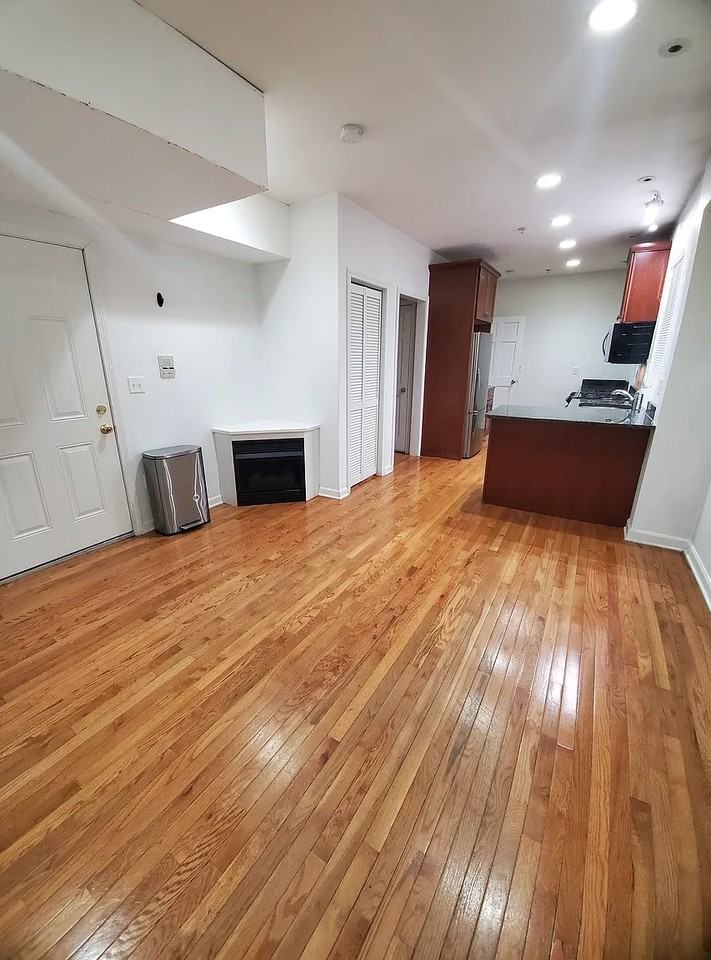 257 Pleasant St #3 - Photo 5 of 9