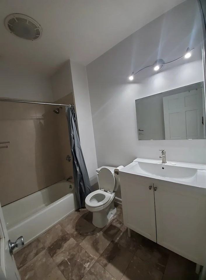 257 Pleasant St #3 - Photo 7 of 9