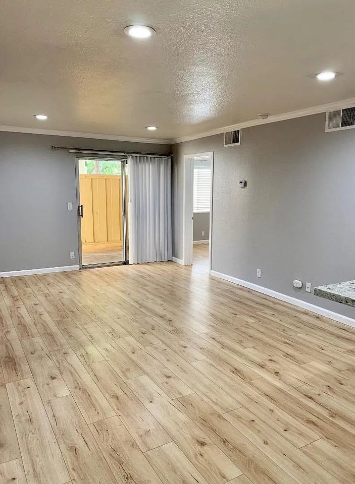 259 N Capitol Ave #111 - Photo 4 of 18