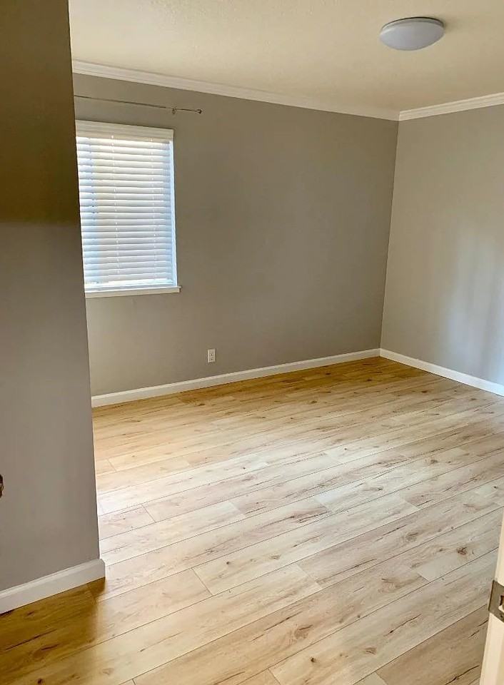 259 N Capitol Ave #111 - Photo 6 of 18