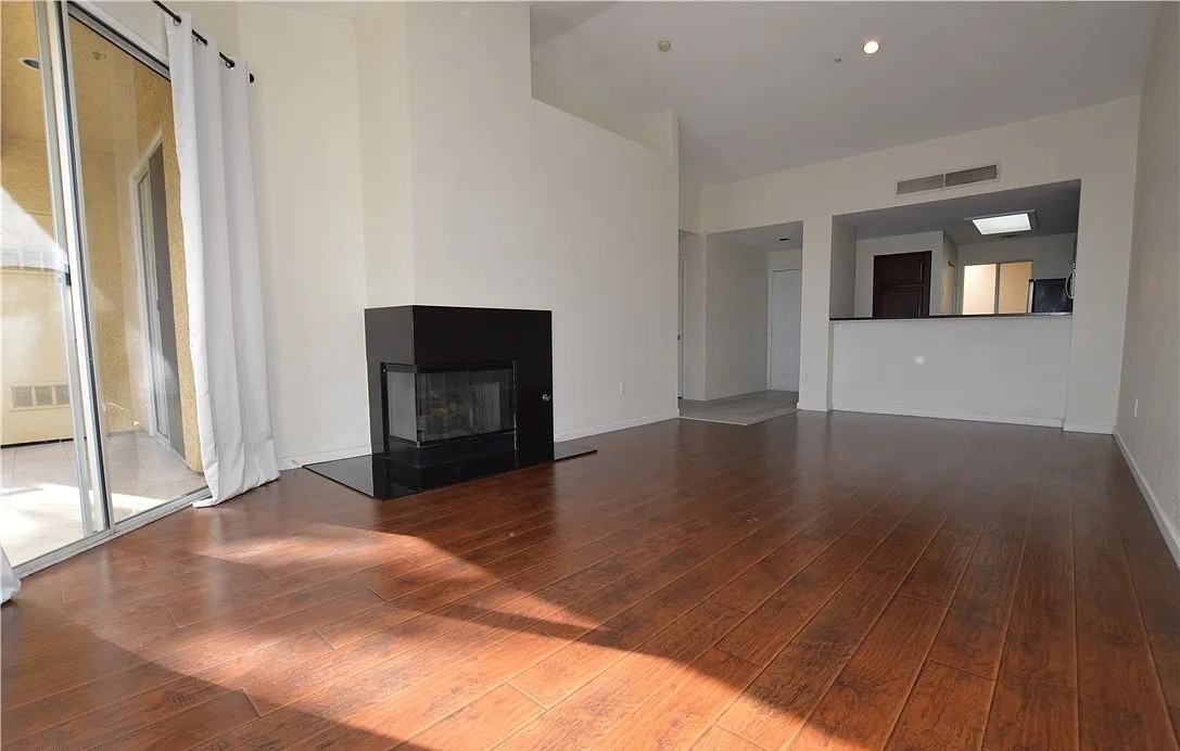 270 E Flamingo Rd #327 - Photo 4 of 26