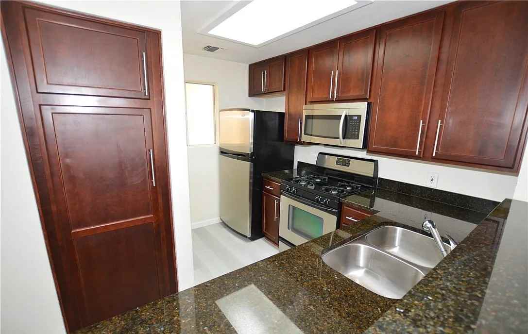 270 E Flamingo Rd #327 - Photo 6 of 26