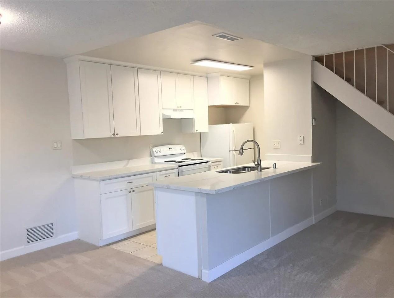 272 Tradewinds Ct #2 - Photo 6 of 15