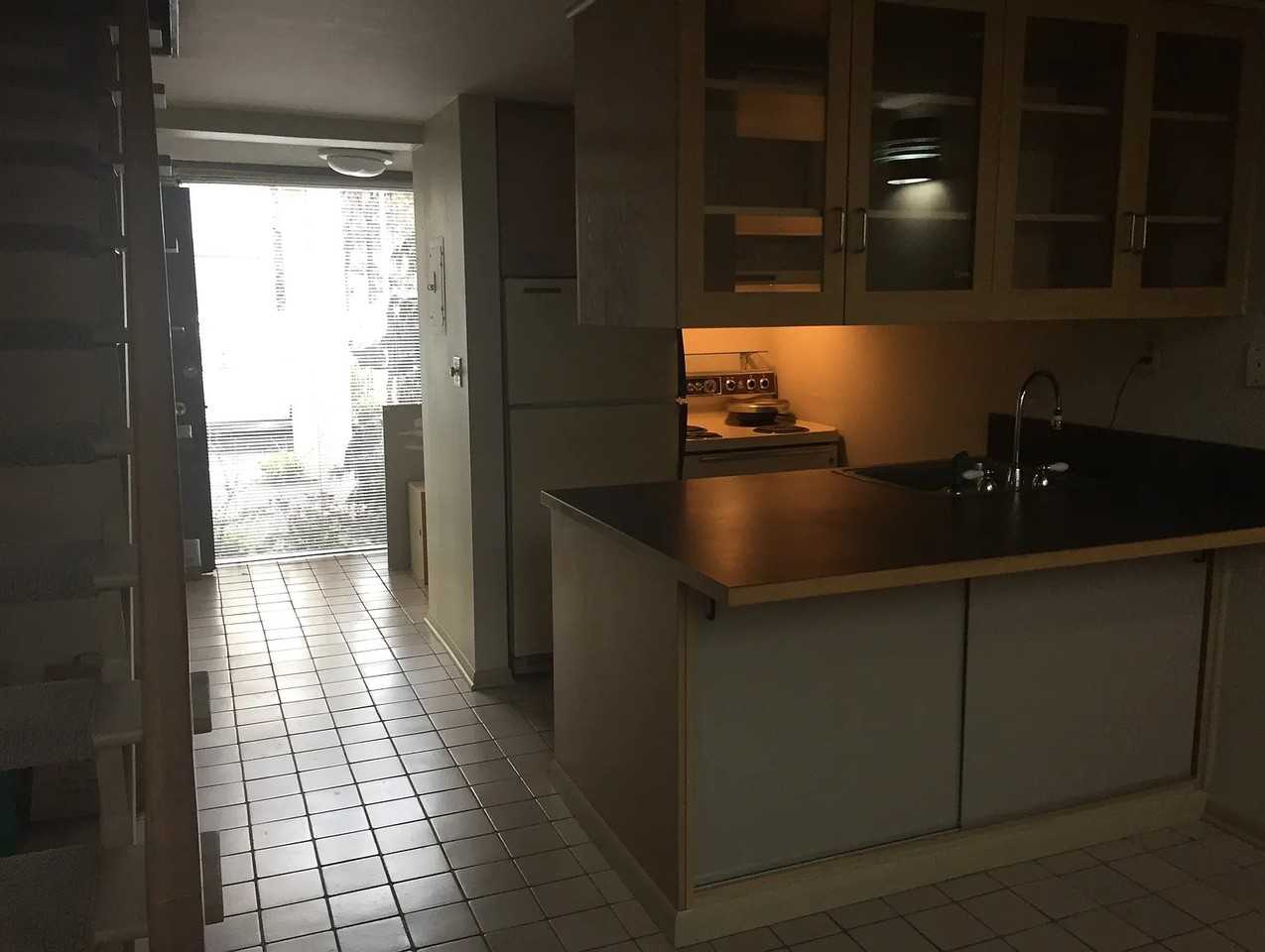 1000 Union St #201 - Photo 5 of 11