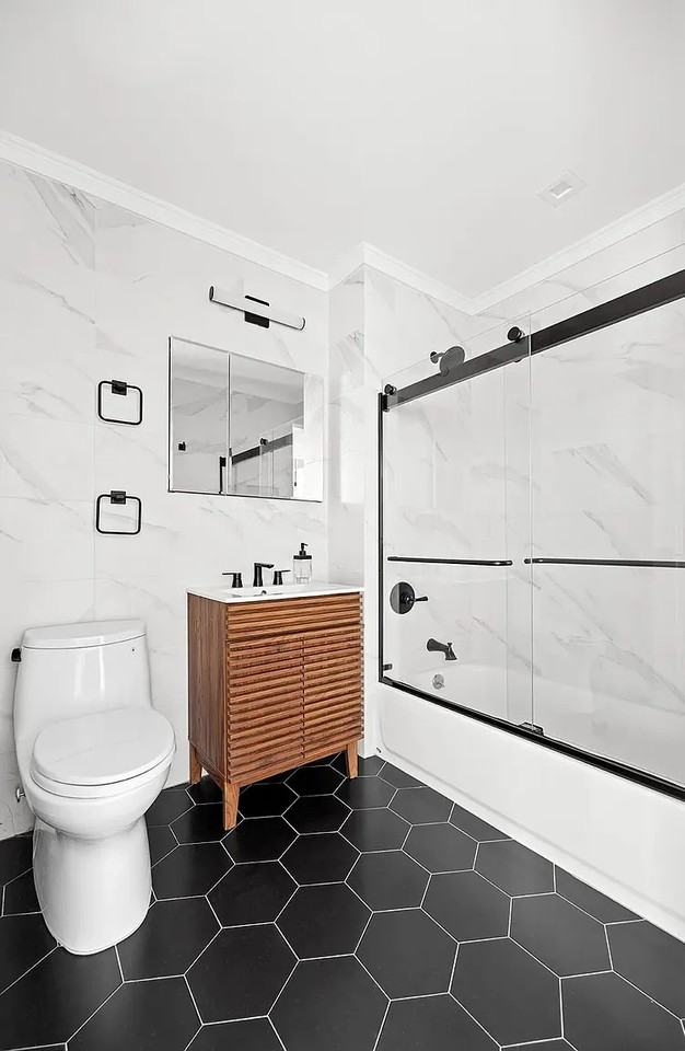 1021 Bedford Ave #301 - Photo 7 of 16