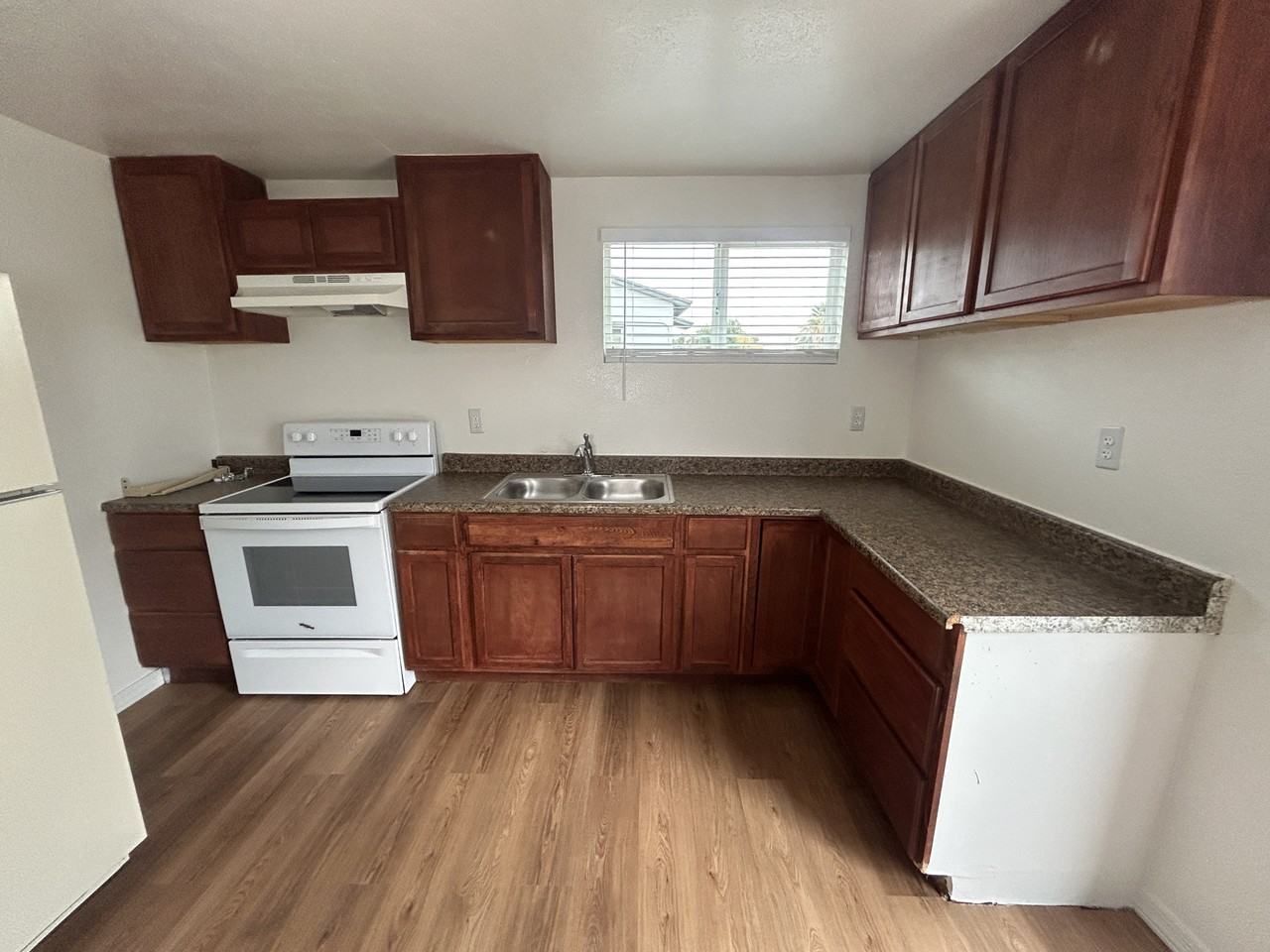 6739 N 63rd Ave #A - Photo 3 of 20