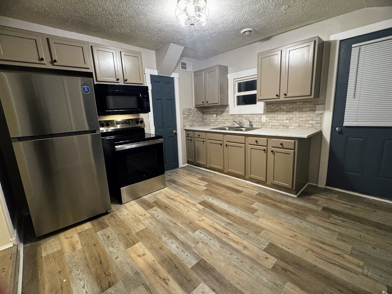 610 S Walnut St #610 - Photo 5 of 22