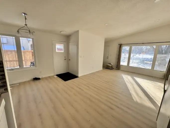 159 Antrim Rd - Photo 5 of 29