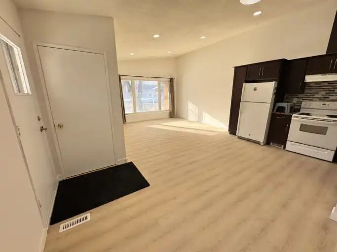 159 Antrim Rd - Photo 6 of 29