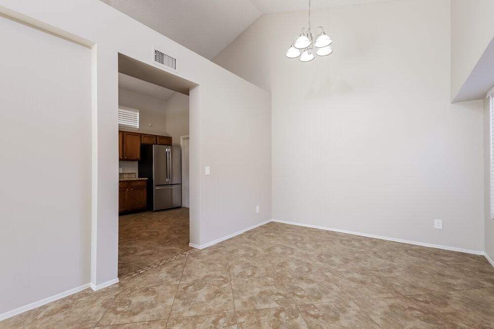 4211 E Mountain Sage Dr - Photo 7 of 17