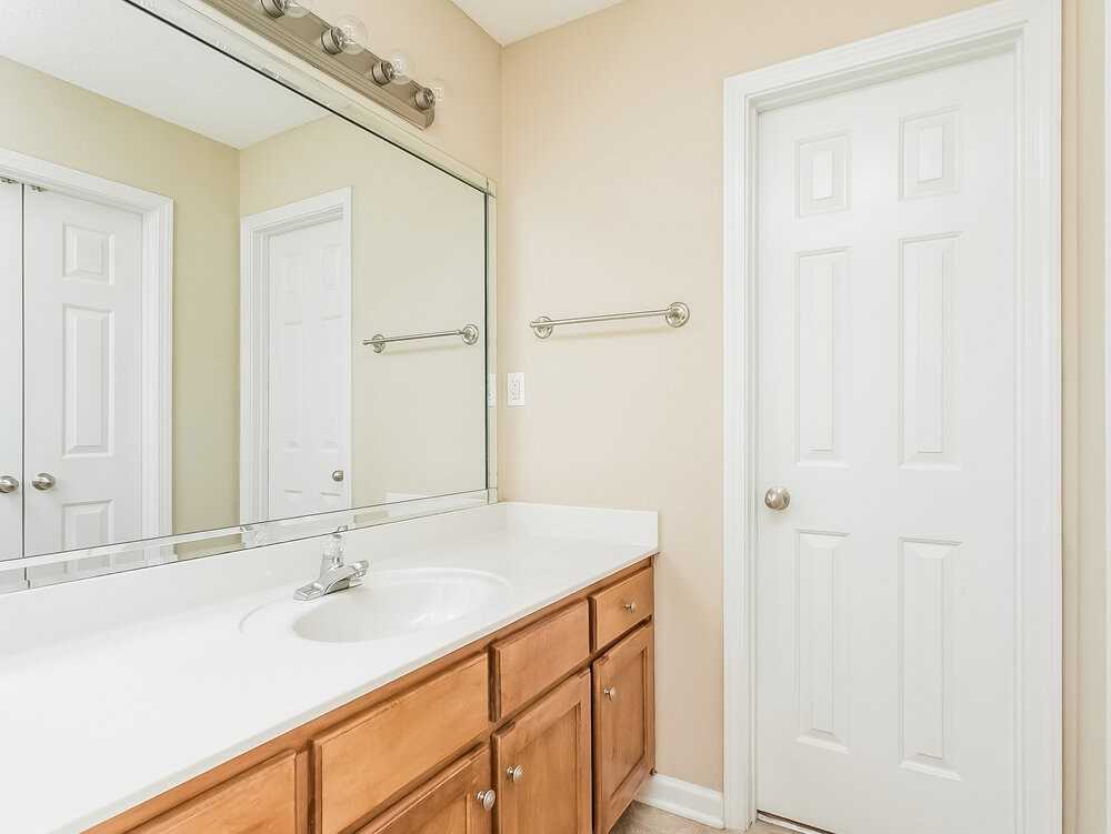 7027 Maple Grove Rd - Photo 7 of 15