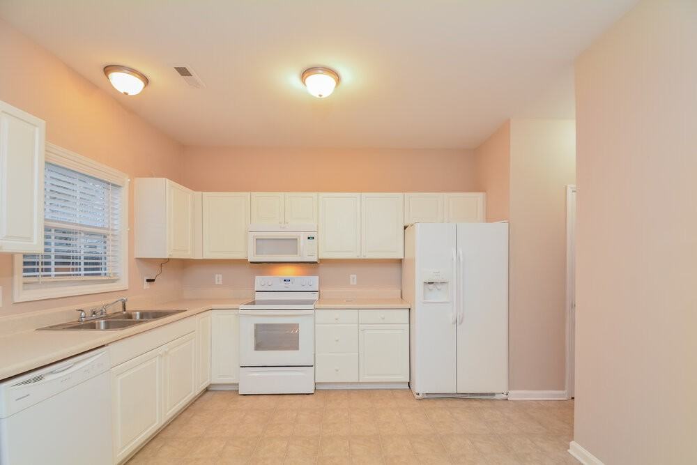 4910 Little Bud Ln - Photo 6 of 22