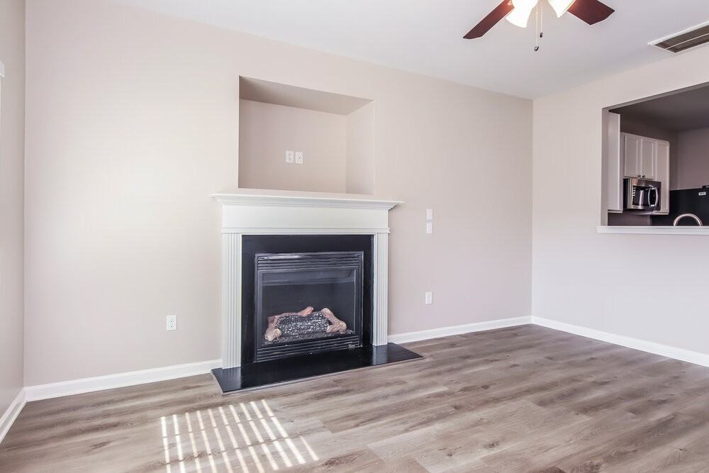 806 Laurens Way - Photo 4 of 17