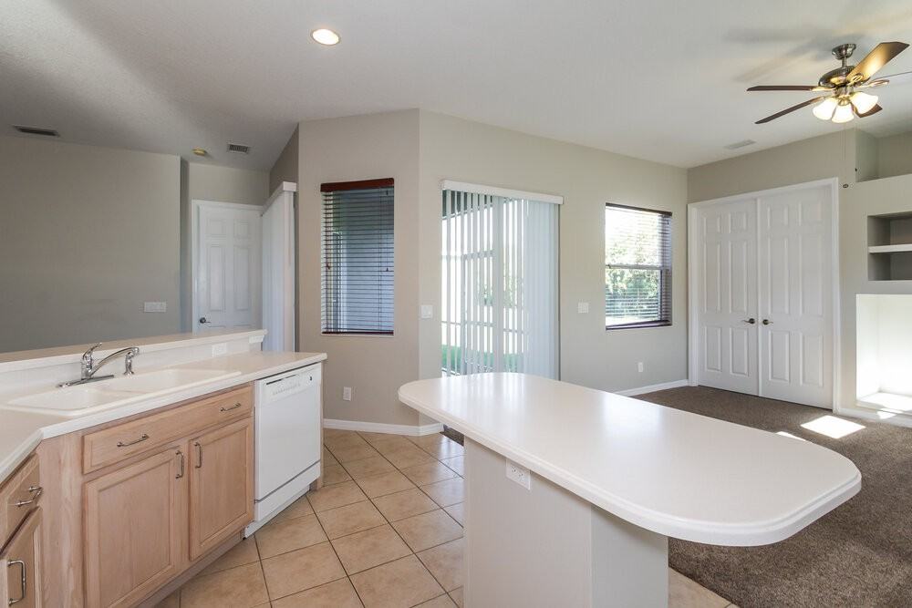 5312 Lexington Dr - Photo 6 of 18