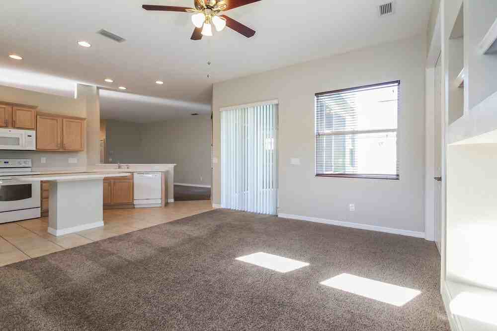 5312 Lexington Dr - Photo 7 of 18