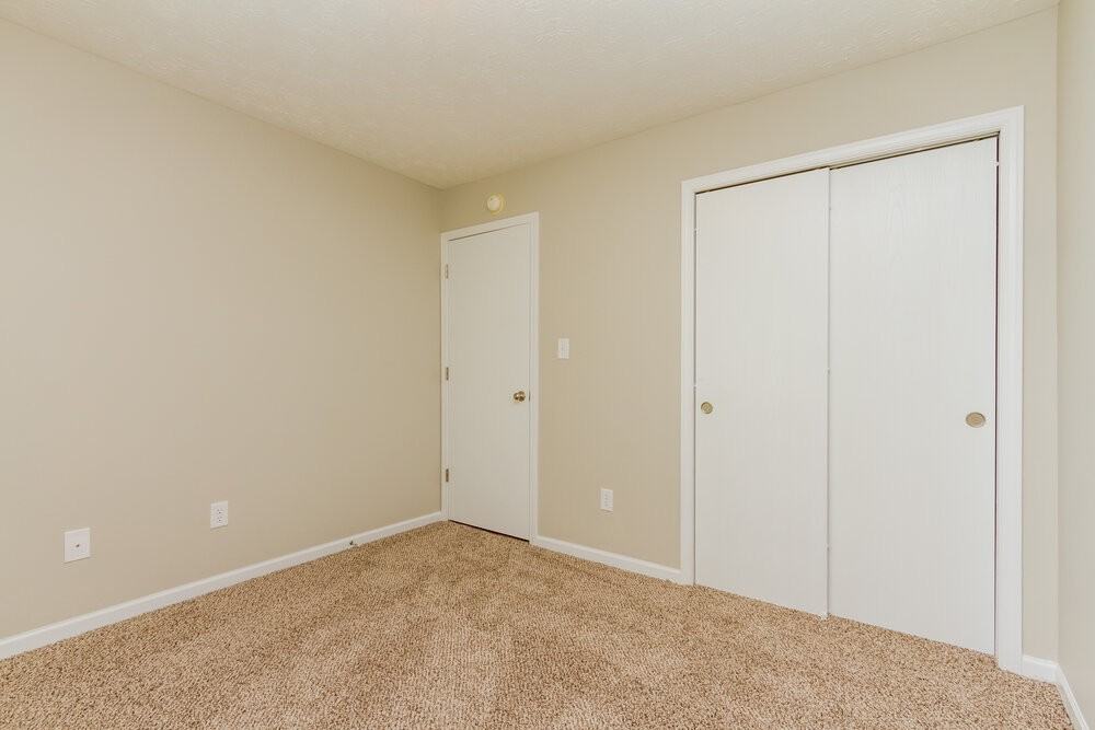 148 Meadow Glen Dr - Photo 7 of 13