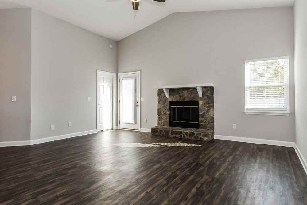 10843 Rutherford Ct - Photo 4 of 16