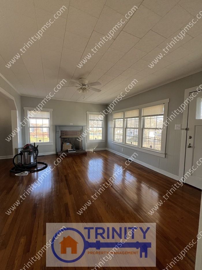 2413 Andrews Rd - Photo 3 of 10