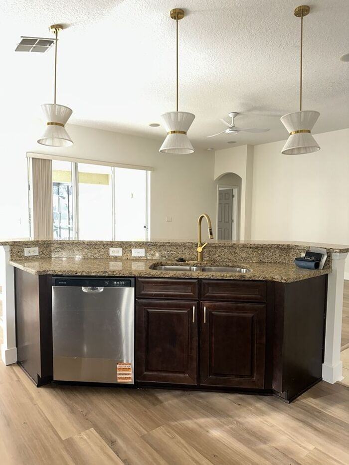 11112 Ancient Futures Dr - Photo 5 of 23