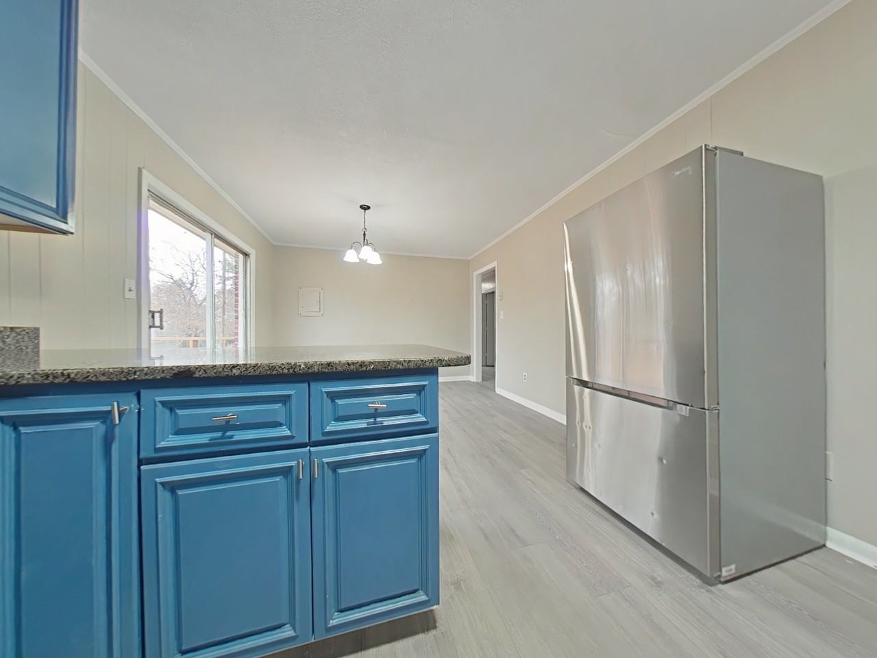 285 Decatur Dr #1 - Photo 3 of 15