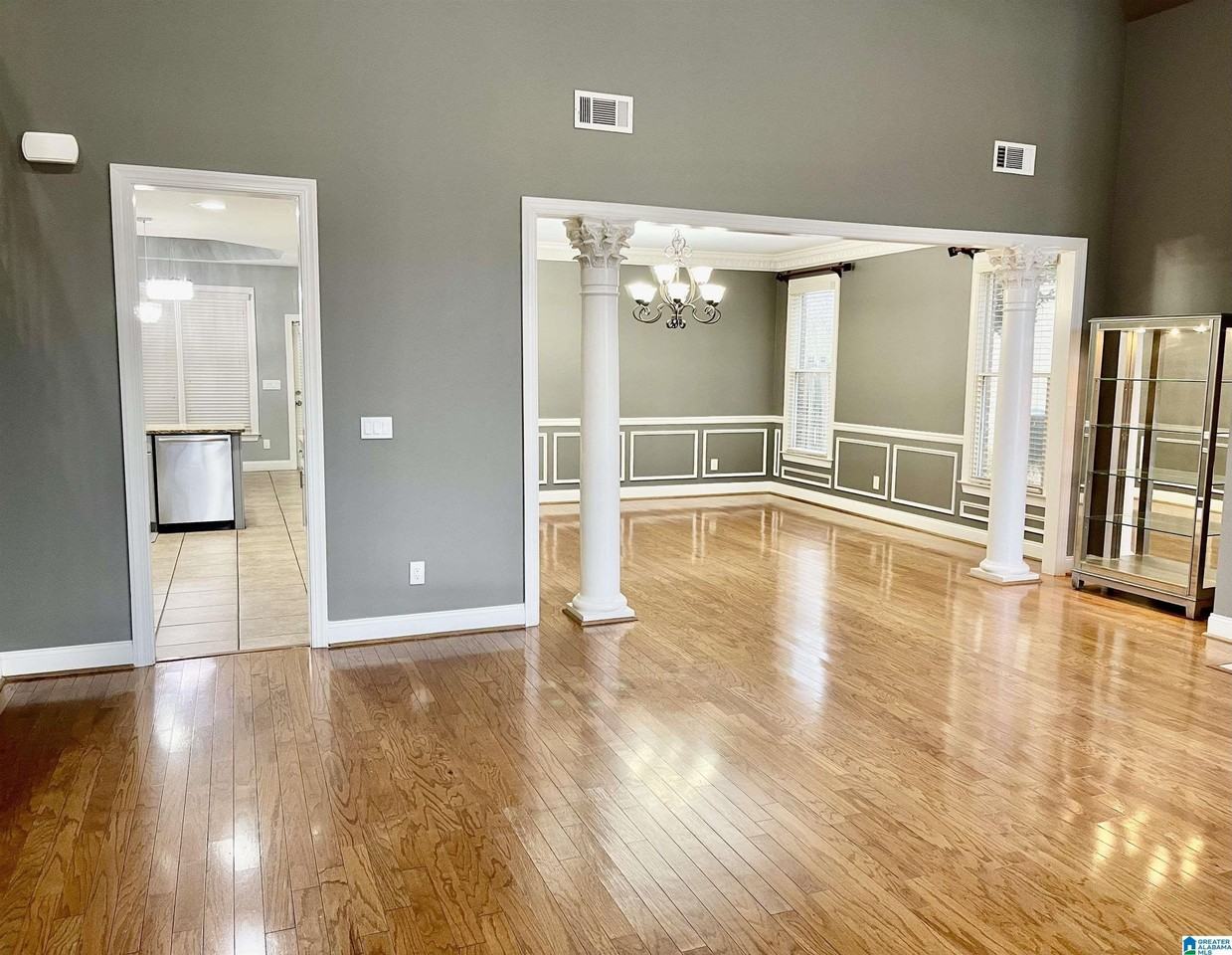 3089 Arbor Bnd - Photo 4 of 50