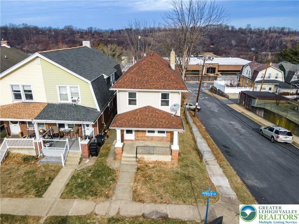 2001 Ferry St - Photo 2 of 28