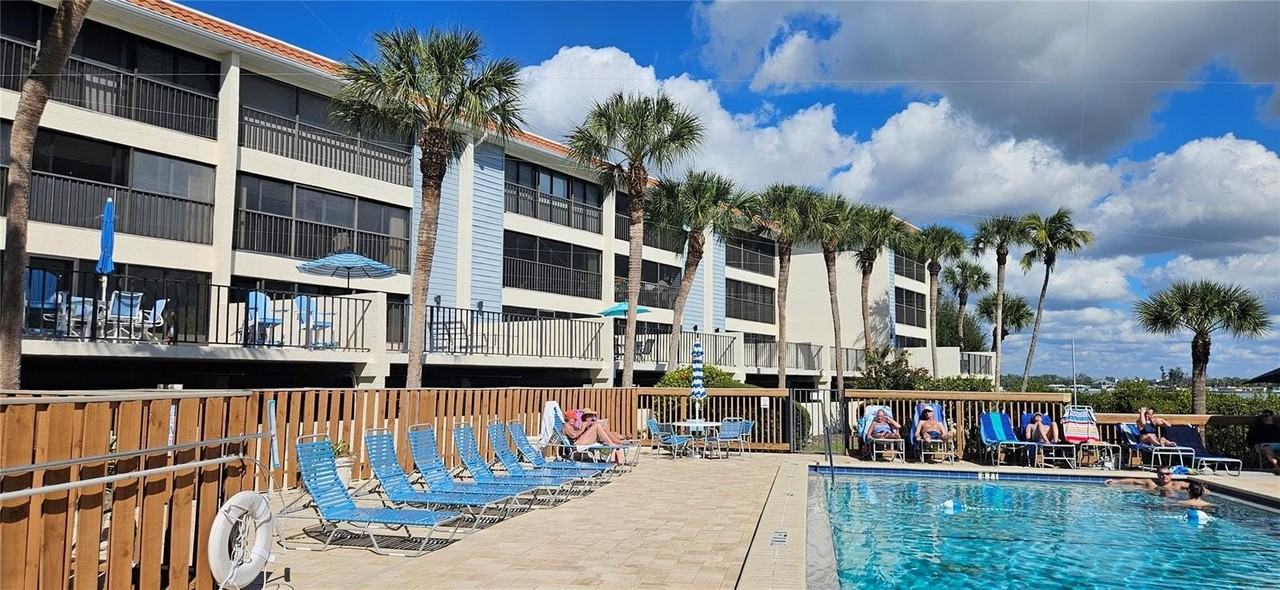 1501 Beach Rd #403 - Photo 3 of 8