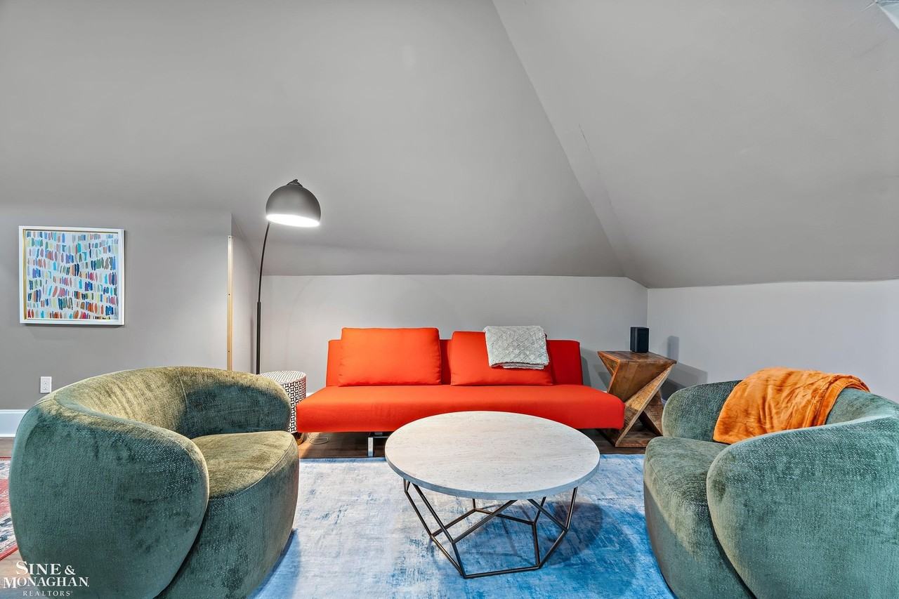 371 Neff Rd - Photo 4 of 19