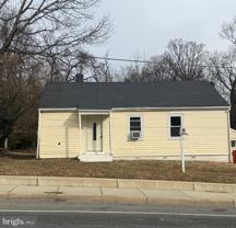 5012 Suitland Rd - Photo 1 of 1