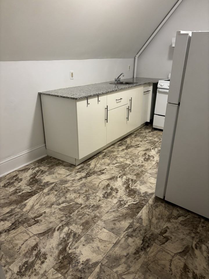 189 Flora Street #3B - Photo 4 of 17