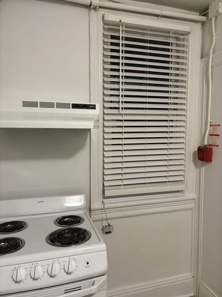 189 Flora Street #3B - Photo 6 of 17