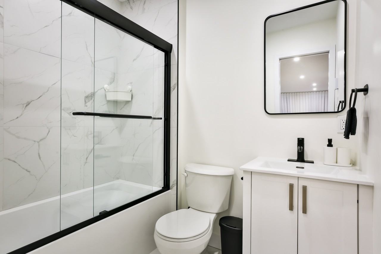 5127 Boulevard Saint-Laurent - Photo 6 of 10