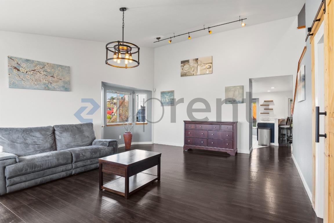 8115 77th Ave Ne - Photo 7 of 27