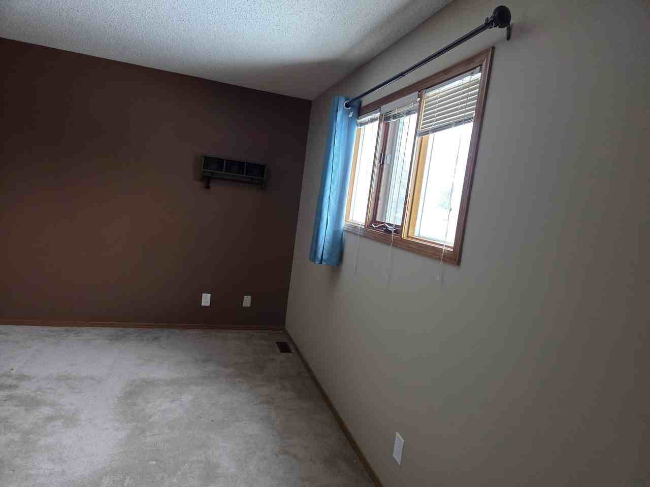139 Tweedsmuir Road - Photo 5 of 30