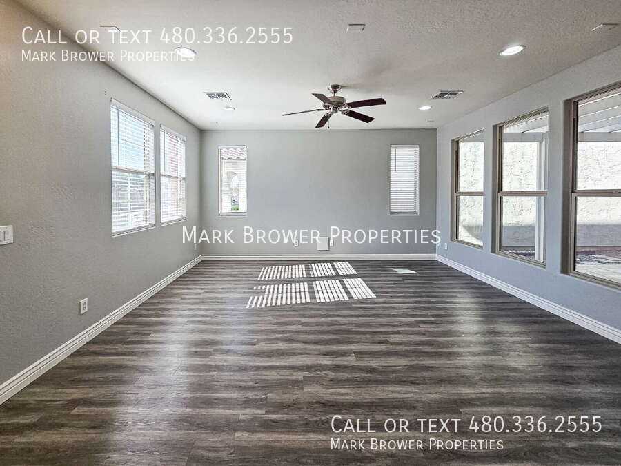 8964 W Northview Ave - Photo 5 of 47