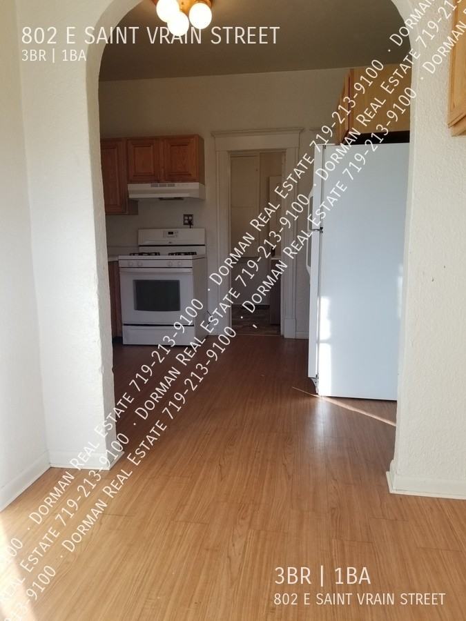 802 E Saint Vrain St - Photo 6 of 24