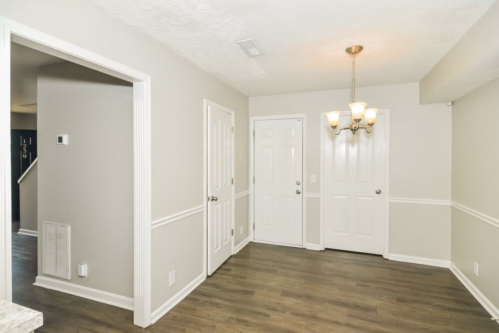 1230 Shannon Ln - Photo 7 of 17