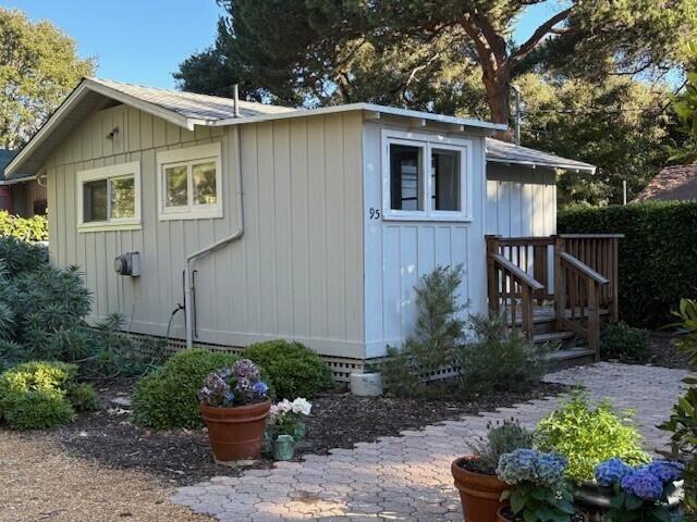 95 Humphrey Rd #95 - Photo 7 of 17