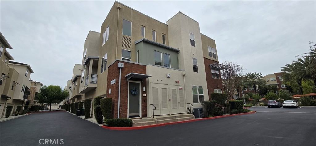 31 Brownstone Way #31 - Photo 2 of 20