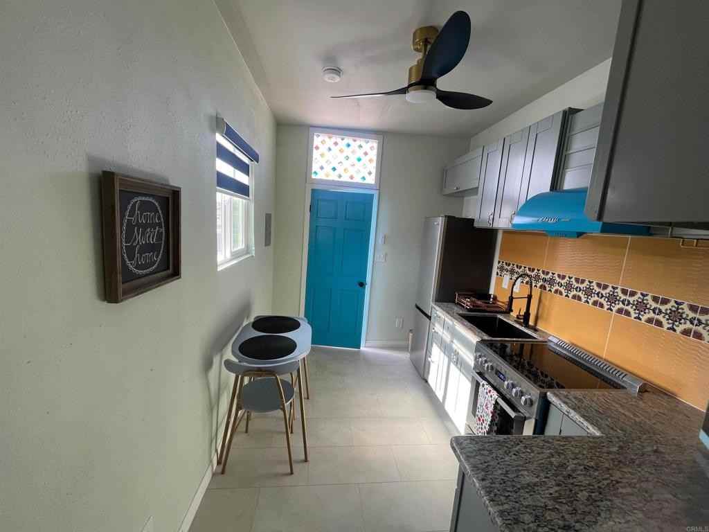 2710 Caulfield Dr #2710B - Photo 3 of 11