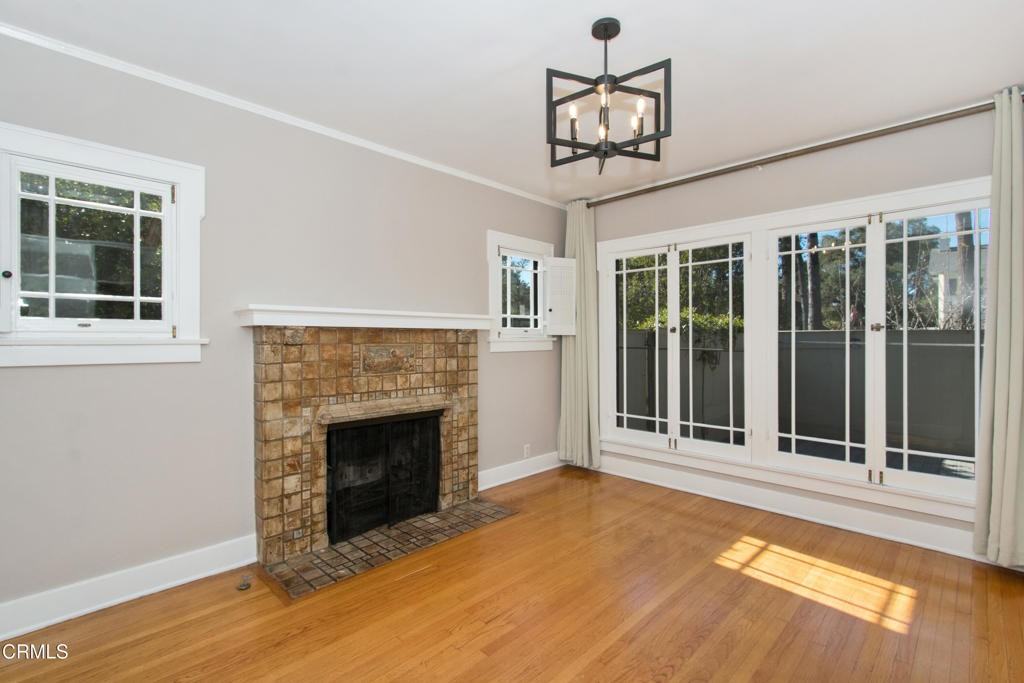 456 S El Molino Ave #456 - Photo 4 of 34