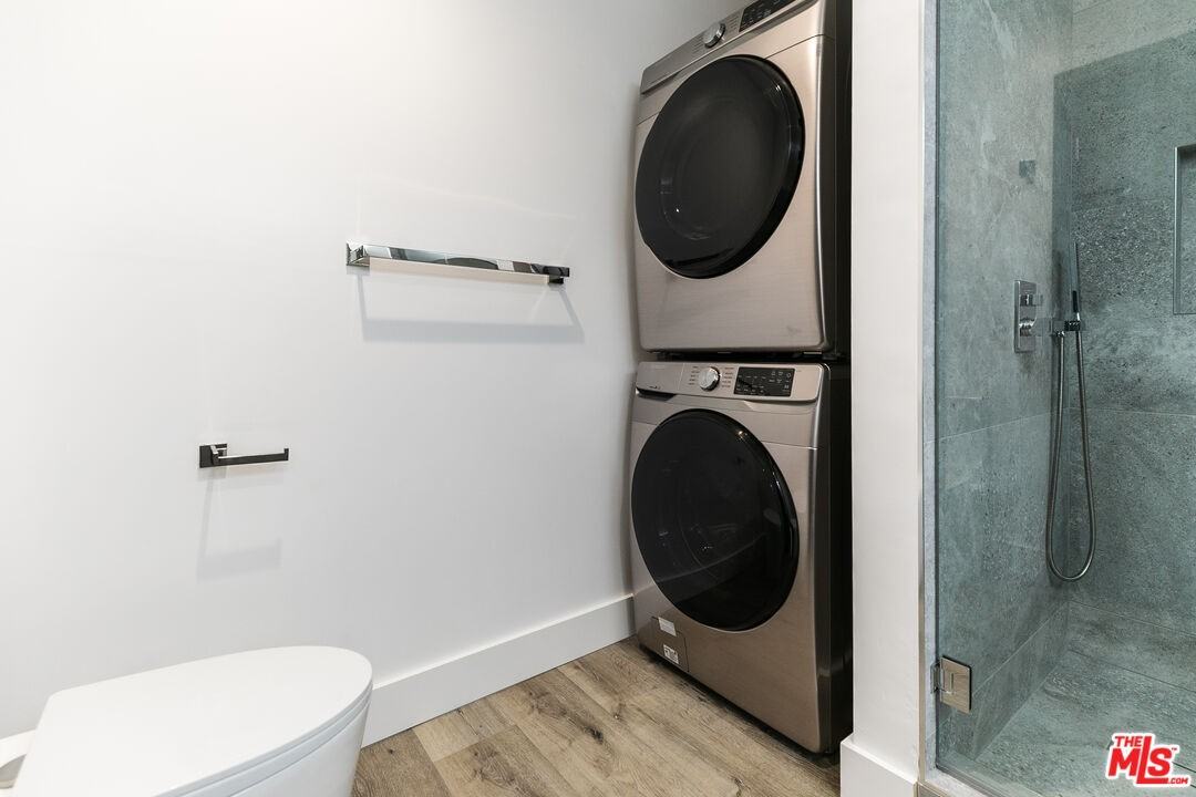 8335 Gladbeck Ave #8335 - Photo 2 of 28