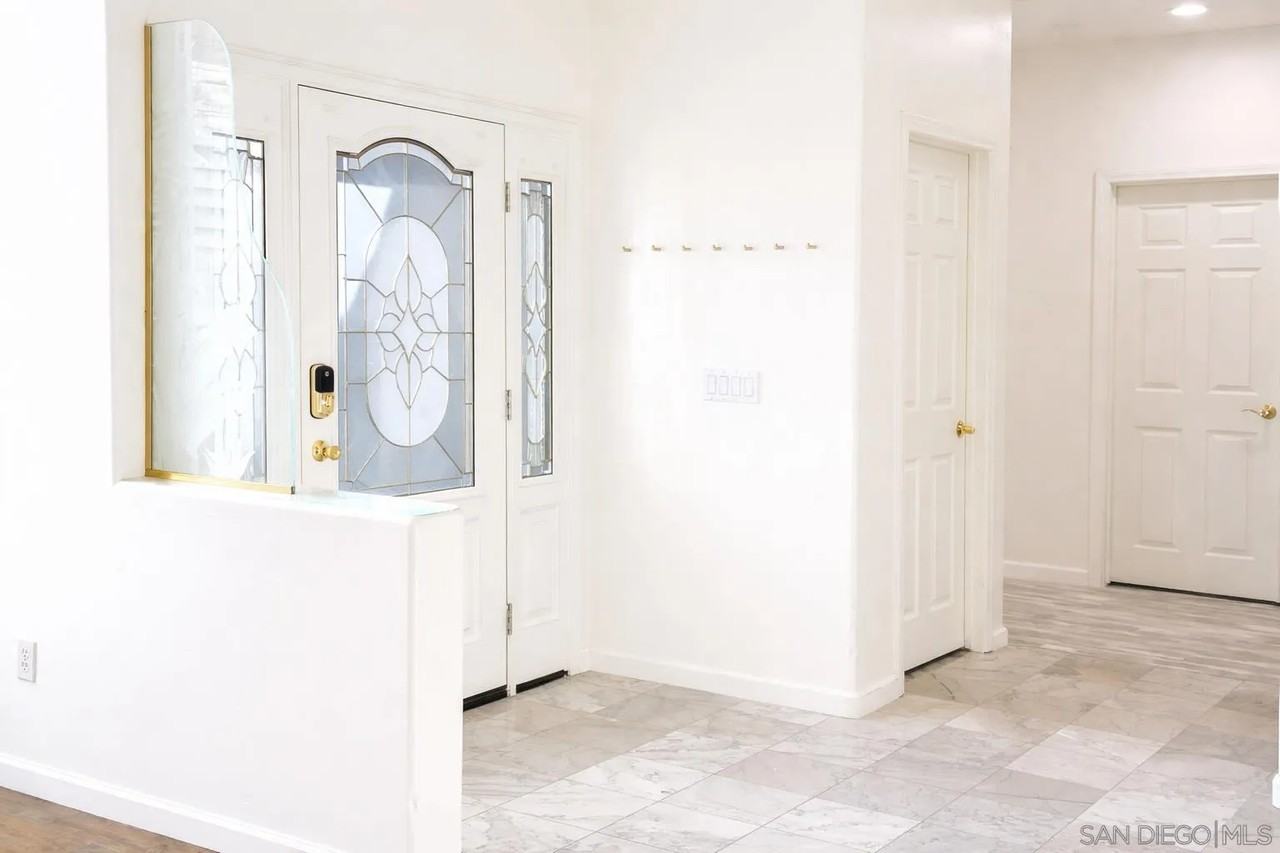 832 Legacy Dr #832 - Photo 4 of 21