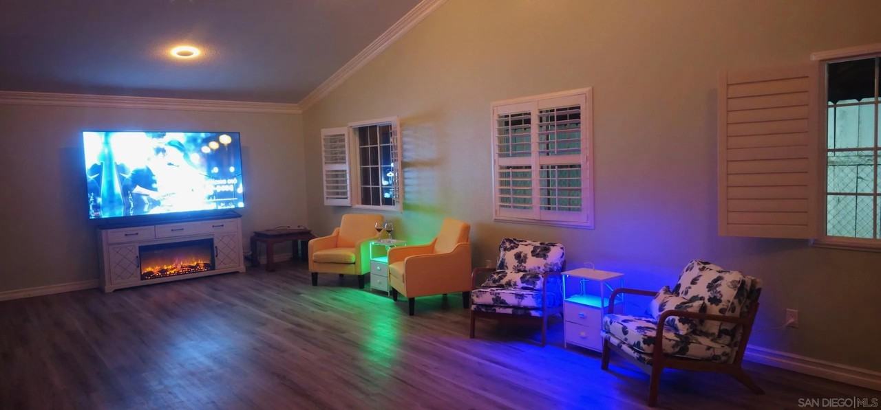 1095 Stillwell Ave #1095 - Photo 3 of 19