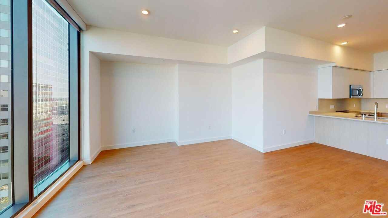 3545 Wilshire Blvd #3545-805 - Photo 7 of 9