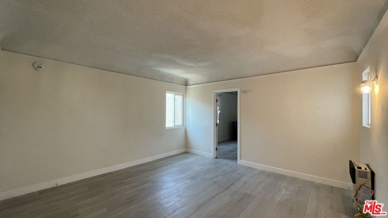 836 S Catalina St #8361-2 - Photo 7 of 34