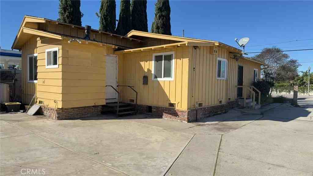 440 Workman Mill Rd #440 - Photo 3 of 12