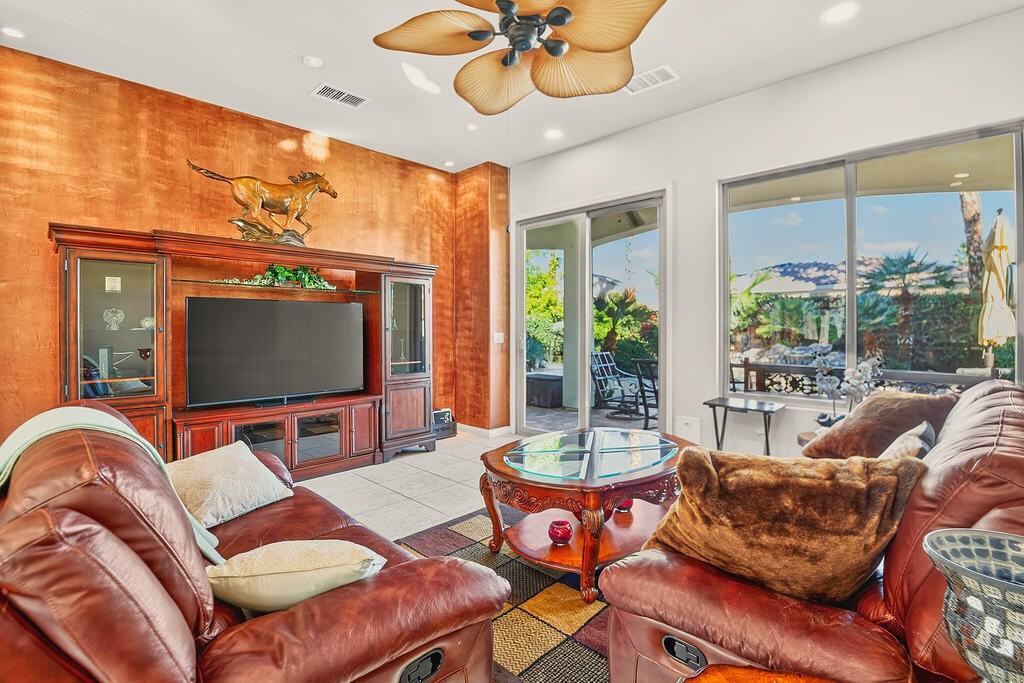 81656 Avenida De Baile #81656 - Photo 7 of 27