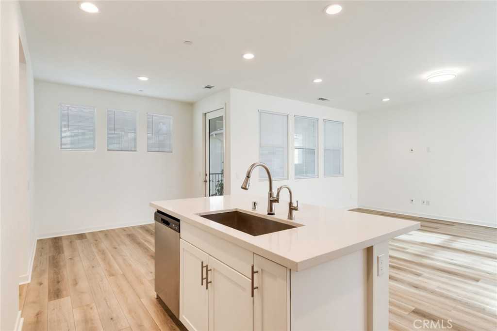 26149 Park Ave #26149-56 - Photo 6 of 25