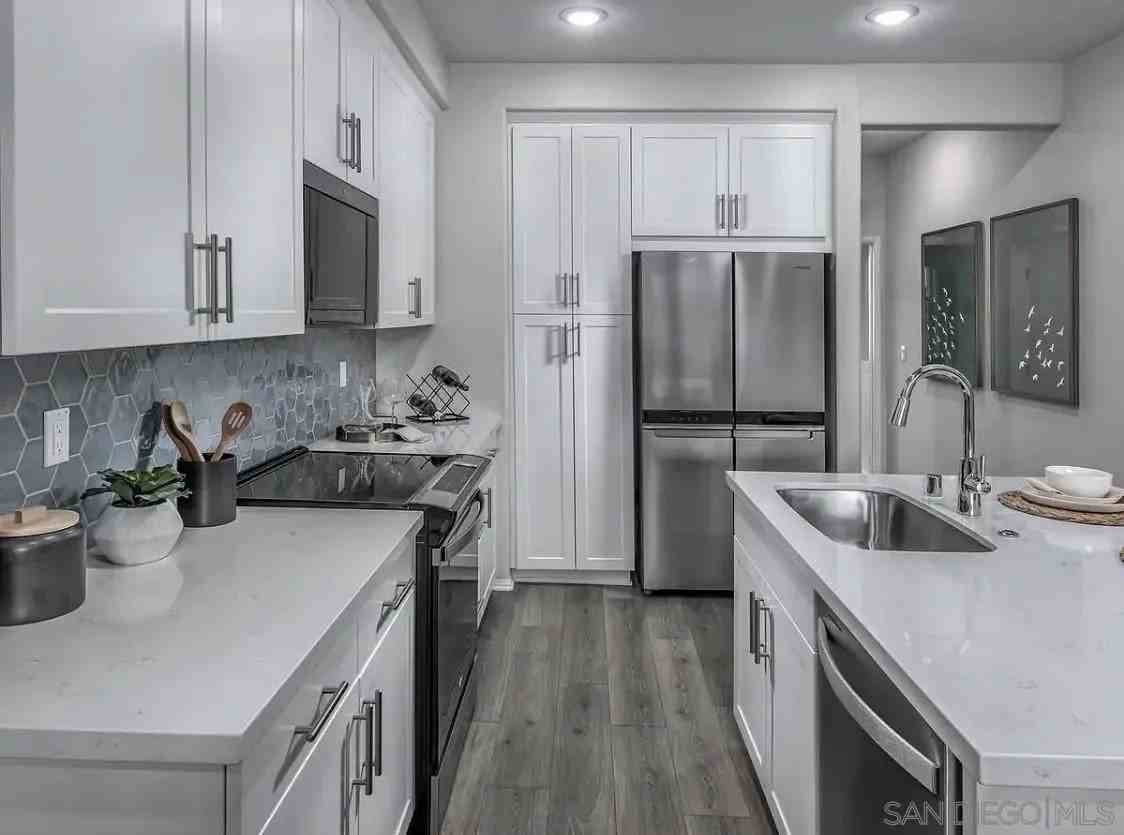 505 Lotus Dr #505 - Photo 3 of 14